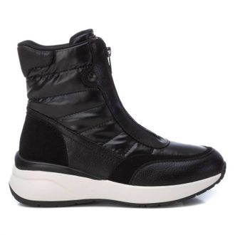 Xti Womens Sporty Ankle Boots In Black