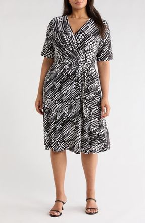 Kasper Colorblock Shift Dress in Black/Lily White at Nordstrom, Size 16W
