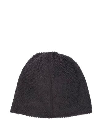 SATISFY logo-patch beanie - men - Polyester - One Size - Grey