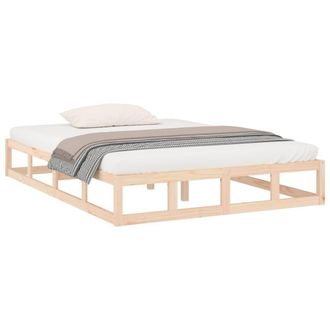 Berkfield Home Beautiful Bed Frame 200x200 cm Solid Wood in Light Tan
