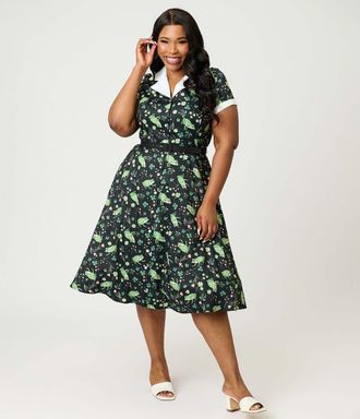 Unique Vintage Plus Size Collared Short Sleeved Belted Alexis Swing Dress in Black & Green Frog Print at Nordstrom, Size 2X