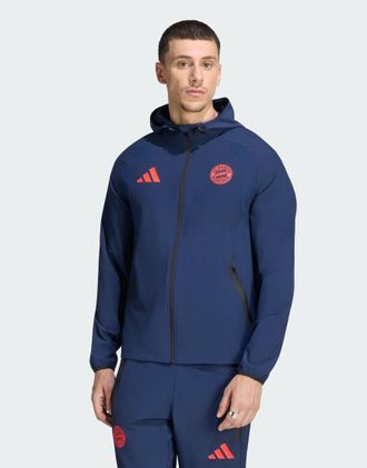 adidas Fc bayern muenchen tiro giacca a vento da viaggio in night indigo / hi-res red-Viola