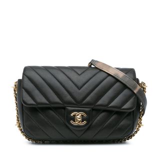 Chanel Chanel 19 Schoudertas Gequilt Lamouche