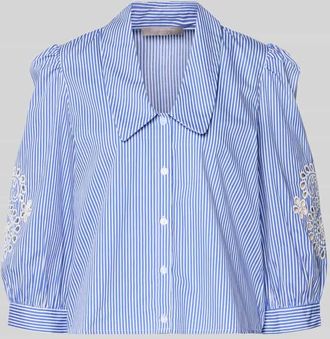 Christian Berg Cropped Bluse mit Lochstickerei und 3/4-Arm in Blau, Gr&ouml;&szlig;e 34