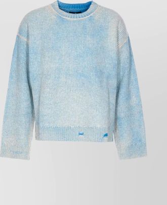 Represent crewneck long sleeve knitwear with ribbed texture
