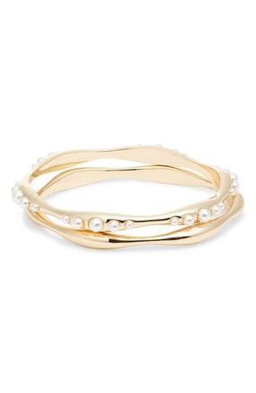 Nordstrom Set of 2 Faux Pearl Bangles in White- Gold at Nordstrom