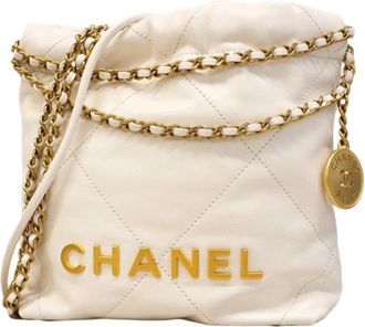 Chanel Leather Handbag (Pre-Owned)
