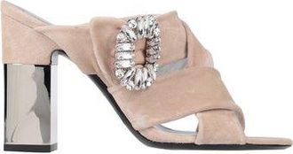 Roger Vivier FOOTWEAR - Sandals sur YOOX.COM