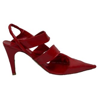 Bottega Veneta Bottega Veneta pumps met spitse neus en slingback in rood leer