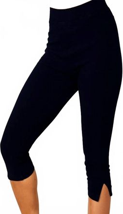 French Kyss Essential Capri Pull-On Pant In Black