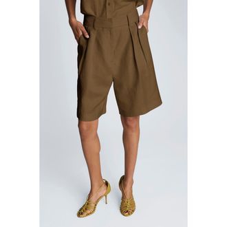 Kenneth Cole Pleated Linen Bermuda Shorts in Mesquite at Nordstrom, Size 6
