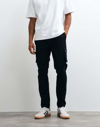 Capo pantaloni cargo neri in misto cotone con vita elasticizzata-Nero