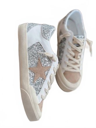 Mi.iM Womens Lace-Up Glitter Leather Star Sneakers In Taupe