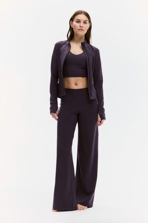 H&M Wide-leg sports leggings with softmove in Plum Purple at Nordstrom, Size X-Small