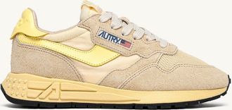 Autry REELWIND LOW SNEAKERS IN ECRU AND LEMON MERINGUE NYLON AND SUEDE