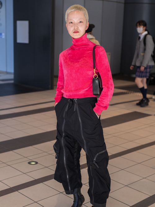 Street Style Look von der Tokyo Fashion Week.