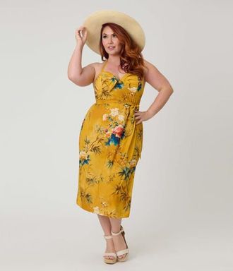 Unique Vintage Plus Size Leilani Sleeveless Sarong Dress in Yellow Floral Print at Nordstrom, Size 3X