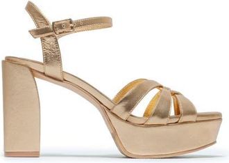 Bernardo Vittoria Platform Sandal in Gold at Nordstrom, Size 8.5