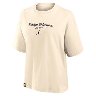 Nike Jordan Womens Michigan Established Tag Boxy Jordan Brand College T-Shirt in Brown | 0JCM15AMWN-87M