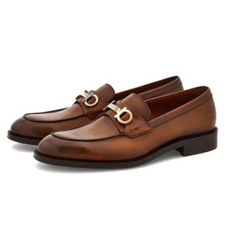 Ferragamo Mens Benedict Gancini Loafer In Tan