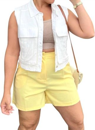 Double Zero Lemon Squeeze Shorts In Yellow