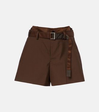 sacai Shorts con cintura