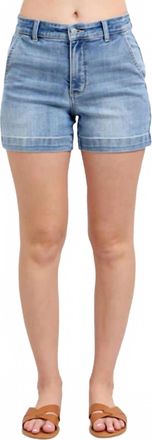 Judy Blue Trouser Pocket Shorts In Light Wash
