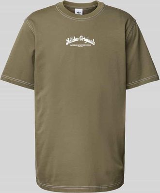 adidas Originals T-Shirt mit Label-Print in Oliv, Größe XL