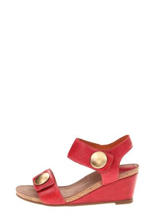 Taos Carousel 3 Wedge Sandals In Red