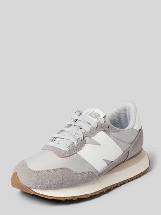 New Balance Sneaker aus Leder-Mix in Beige, Gr&ouml;&szlig;e 37,5