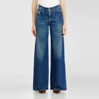 Diesel Flare Jeans Regular Waist 1978 D-Akemi, Medium blue, Zip fly
