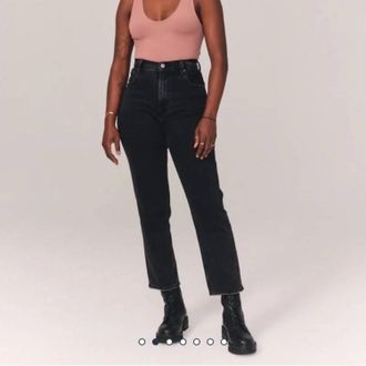 Abercrombie & Fitch Ultra High Rise Ankle Straight Jeans In Black