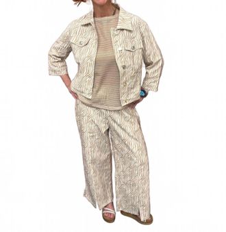 Isle Womens Savanna Breeze Jacket In Zebra