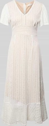 Apricot Midikleid aus H&auml;kelspitze mit V-Ausschnitt in Ecru, Gr&ouml;&szlig;e XXL