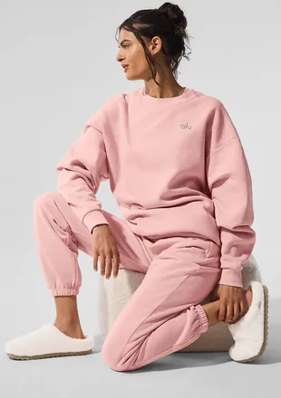 Alo | Accolade Crewneck Neck Pullover Top in Pink Quartz, Size: XL