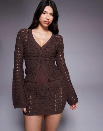 the frolic Esclusiva The Frolic - Top da mare color cioccolato in maglia alluncinetto di misto cotone con maniche svasate e spacco sul davanti-Marrone