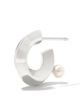 CC-Steding Fine Twist Float pearl hoop earring - Silver