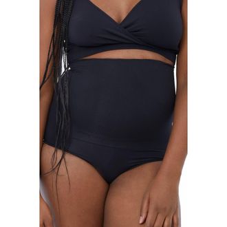 Ingrid & Isabel Cooling Postpartum Compression Briefs in Black at Nordstrom, Size X-Large
