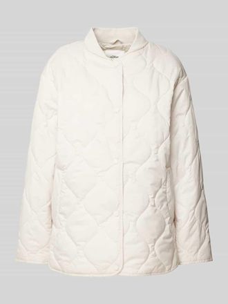 s.Oliver Red Label Relaxed Fit Steppjacke mit Druckknopfverschluss in Offwhite, Gr&ouml;&szlig;e 42