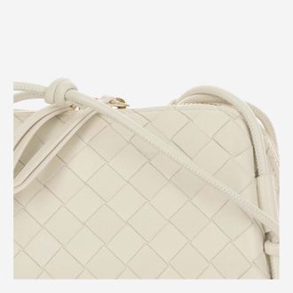 Bottega Veneta Womens Pouch Bag Concert Intrecciato White Lambskin Clutch