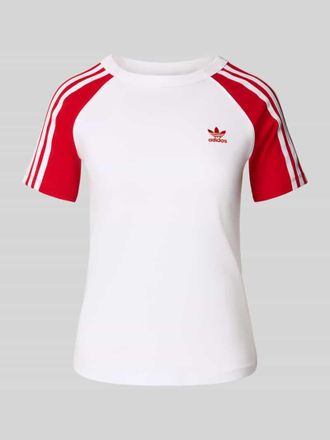 adidas Originals T-Shirt mit Label-Stitching in Weiss, Gr&ouml;&szlig;e XS