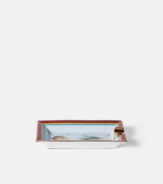 La DoubleJ Fantastic Creatures Leaftrail incense burner by Beto Val