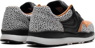 Nike Mens Air Safari Sneaker Orange