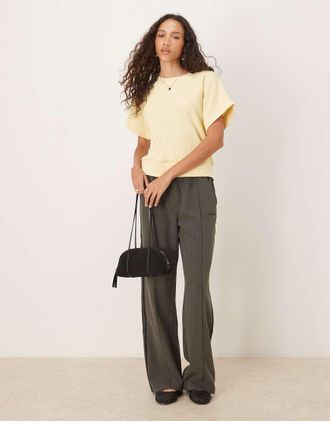 adidas Originals Pantaloni sartoriali verde oliva ombra