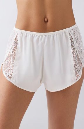 b.tempt'd by Wacoal Its On Shorty Shorts in Sea Salt at Nordstrom, Size X-Large