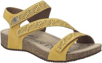 Josef Seibel Tonga 78 Ankle Strap Platform Wedge Sandal in Amber at Nordstrom, Size 10-10.5Us