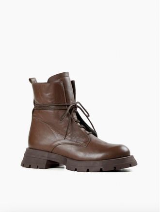 All Black Womens Tie Lugg Boots In Brown