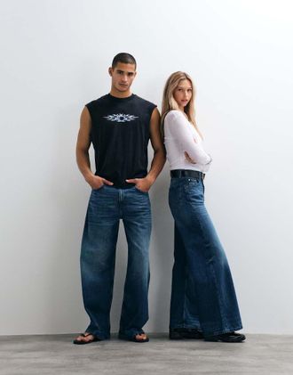 Weekday Jeans unisex a fondo ampio lavaggio blu