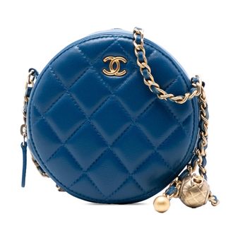 Chanel Tweedehands Cc Gequilted Lamsleer Pearl Crush Ronde Clutch Met Ketting