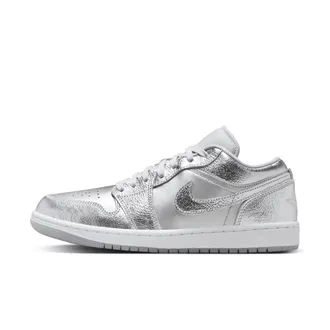 Nike Jordan Womens Air Jordan 1 Low SE Shoes in Grey | FN5030-001